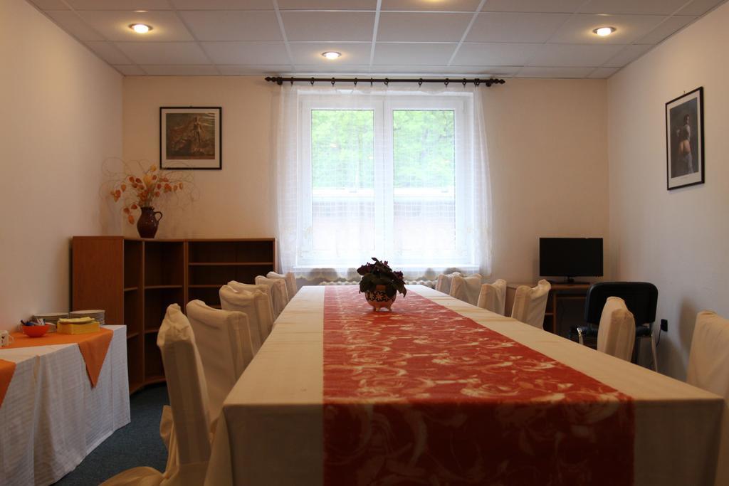 Hotel Odra Ostravice Bagian luar foto